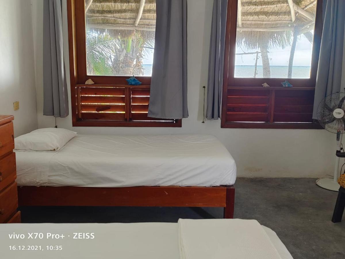 Lunazul Eco-Cabana Frente Al Mar Mahahual Εξωτερικό φωτογραφία