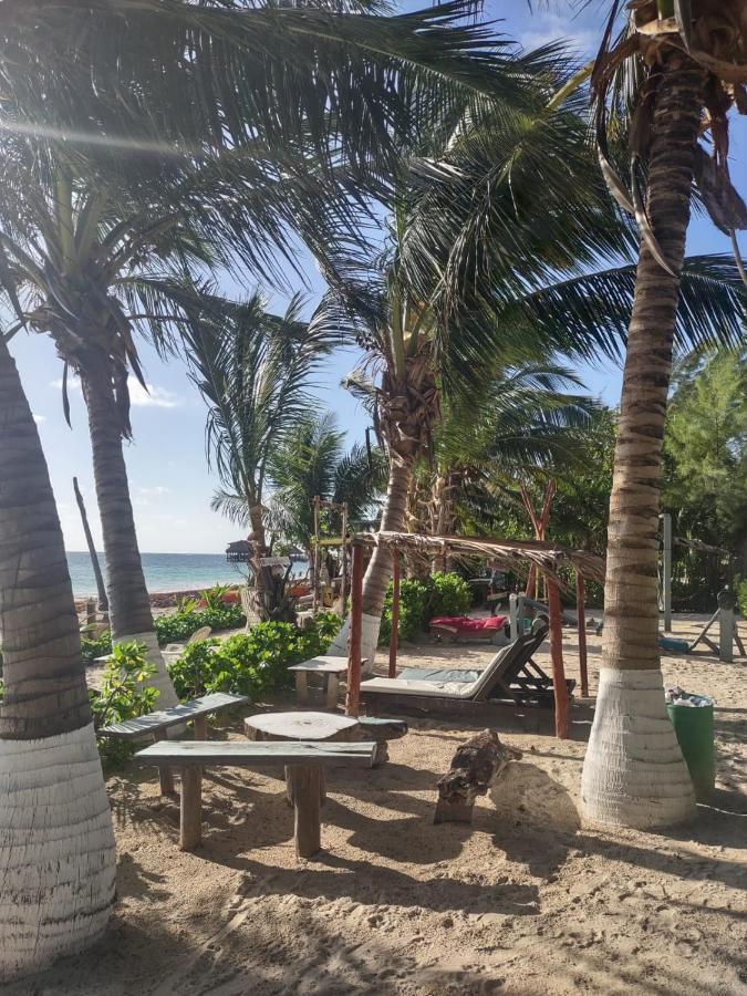 Lunazul Eco-Cabana Frente Al Mar Mahahual Εξωτερικό φωτογραφία