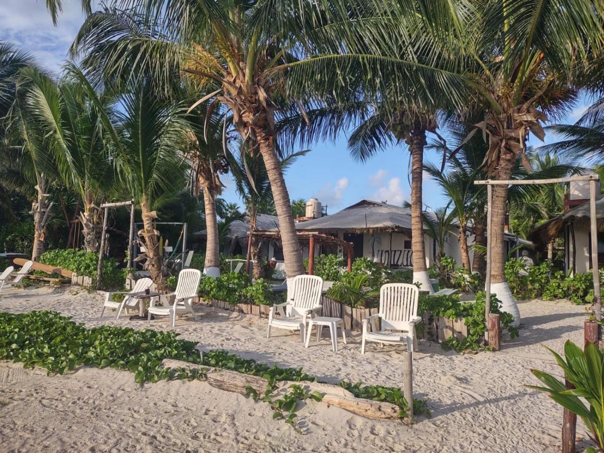 Lunazul Eco-Cabana Frente Al Mar Mahahual Εξωτερικό φωτογραφία