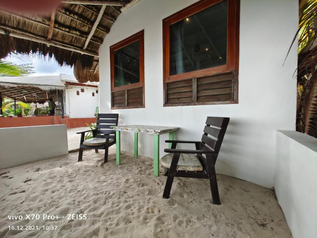 Lunazul Eco-Cabana Frente Al Mar Mahahual Εξωτερικό φωτογραφία
