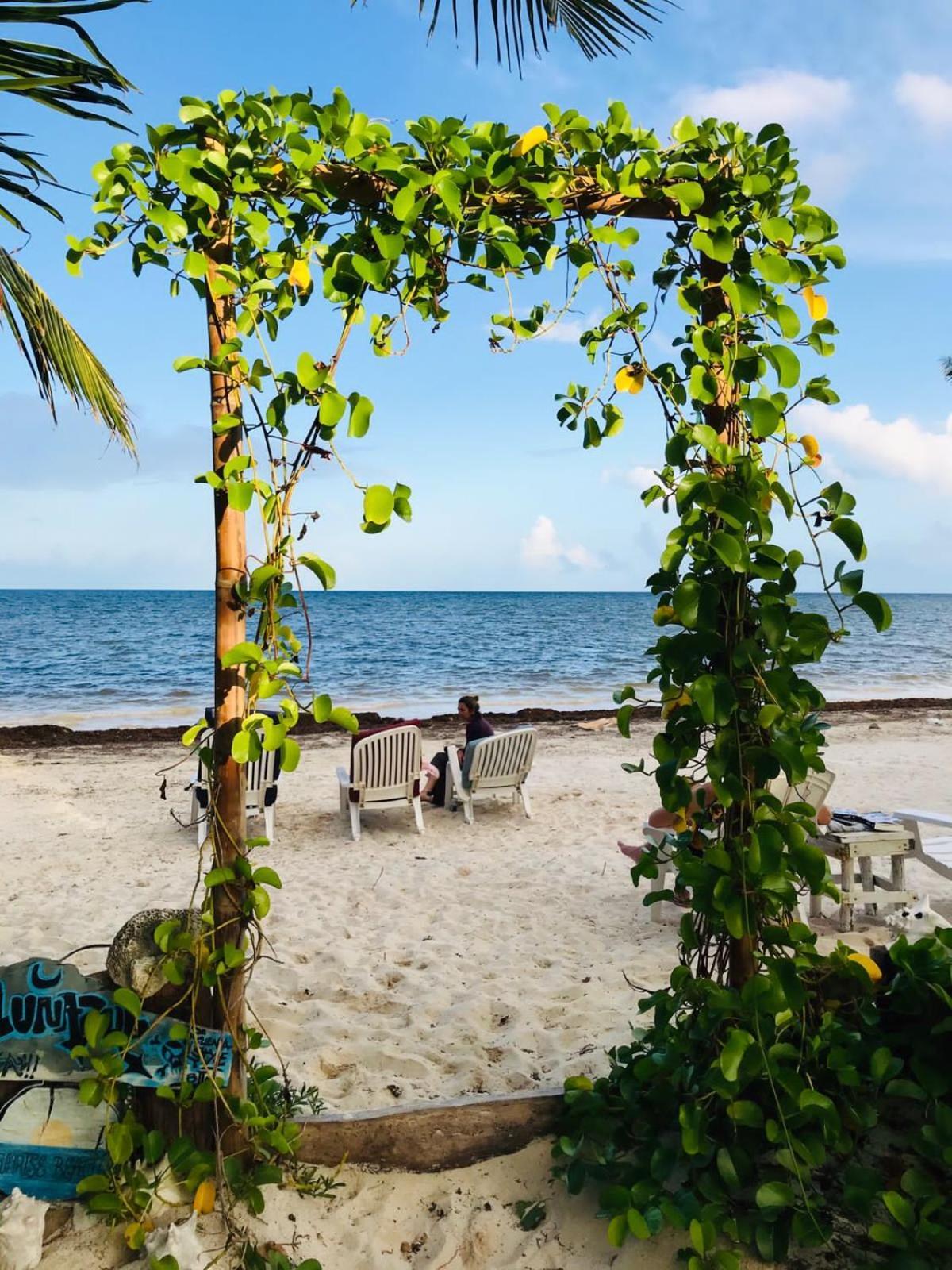 Lunazul Eco-Cabana Frente Al Mar Mahahual Εξωτερικό φωτογραφία