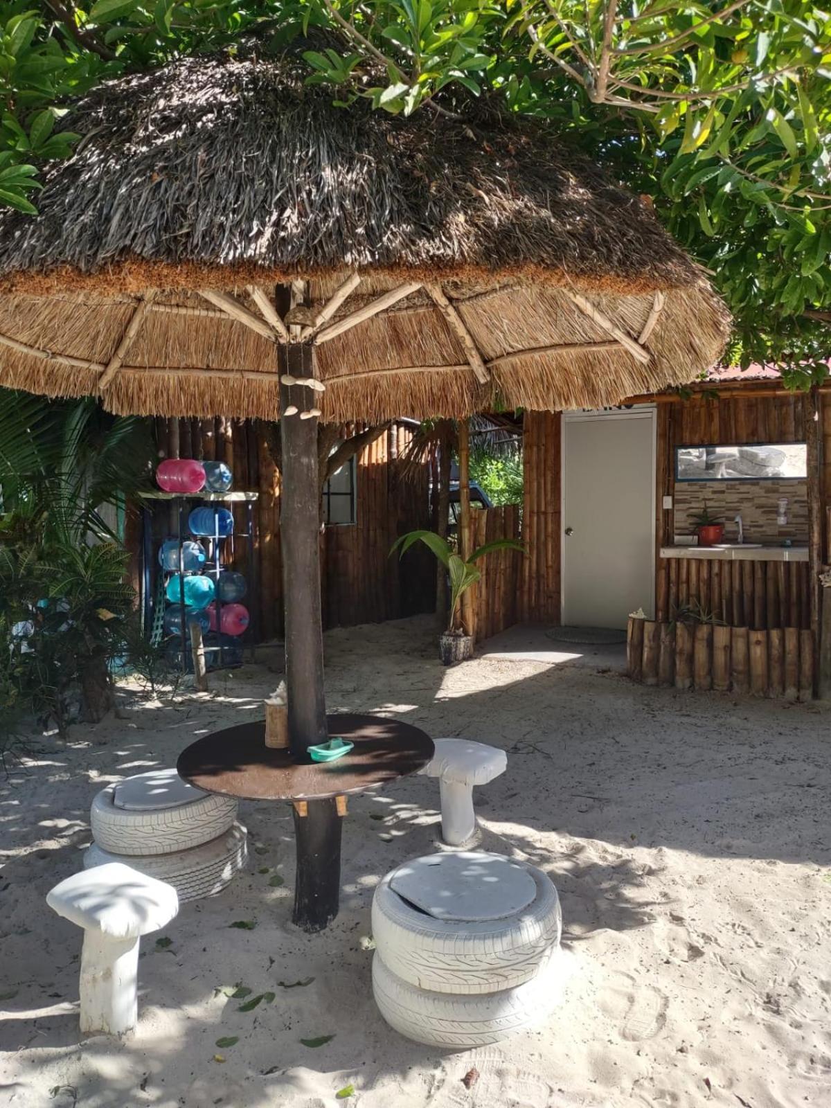 Lunazul Eco-Cabana Frente Al Mar Mahahual Εξωτερικό φωτογραφία