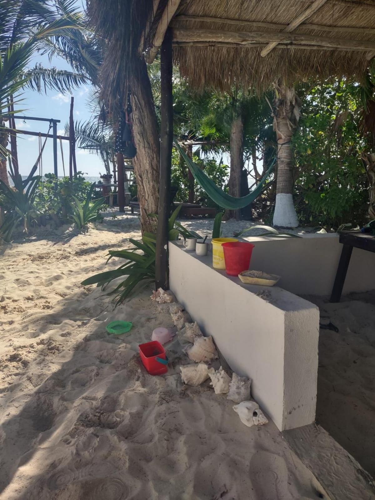 Lunazul Eco-Cabana Frente Al Mar Mahahual Εξωτερικό φωτογραφία