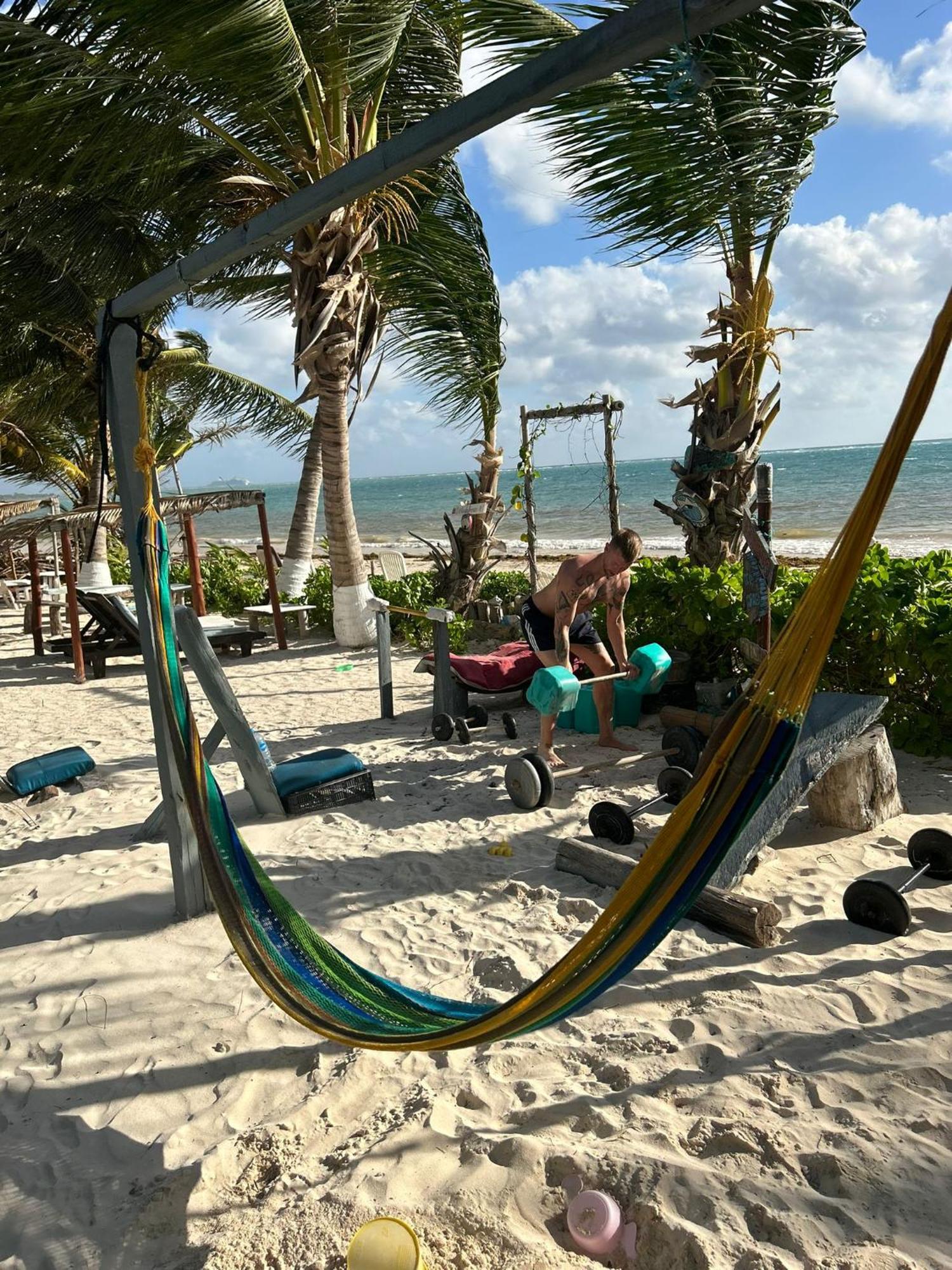 Lunazul Eco-Cabana Frente Al Mar Mahahual Εξωτερικό φωτογραφία
